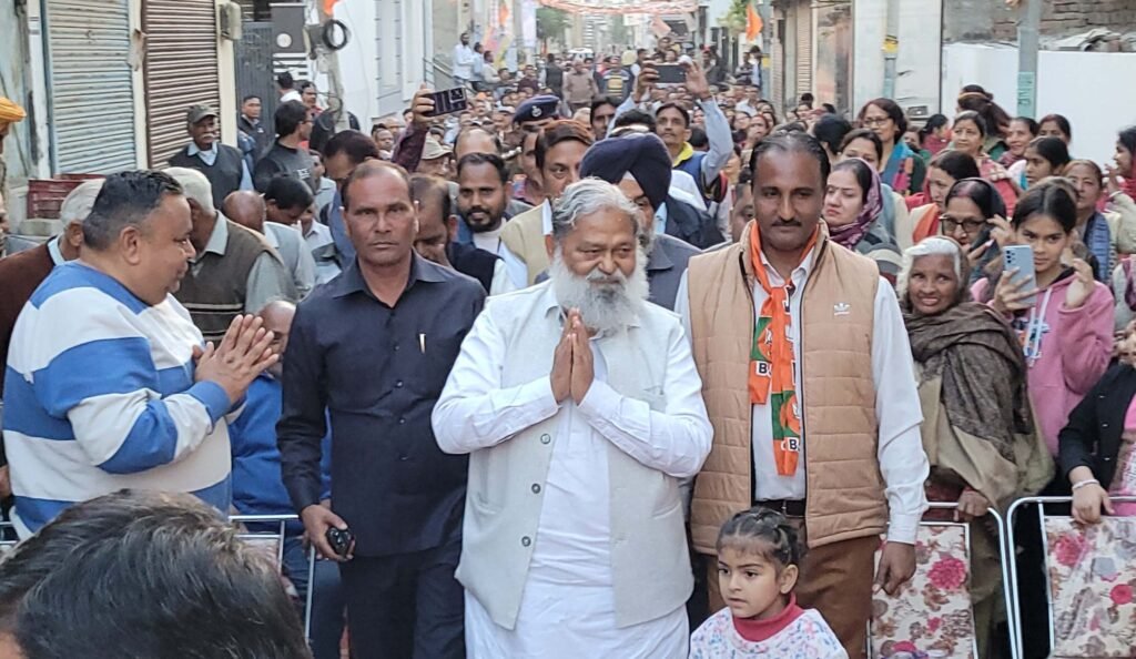 भाजपा ने कमल के फूल निशान पर प्रधान पद के लिए स्वर्ण कौर और 32 वार्डों से प्रत्याशी खड़े किए हैं : कैबिनेट मंत्री अनिल विज