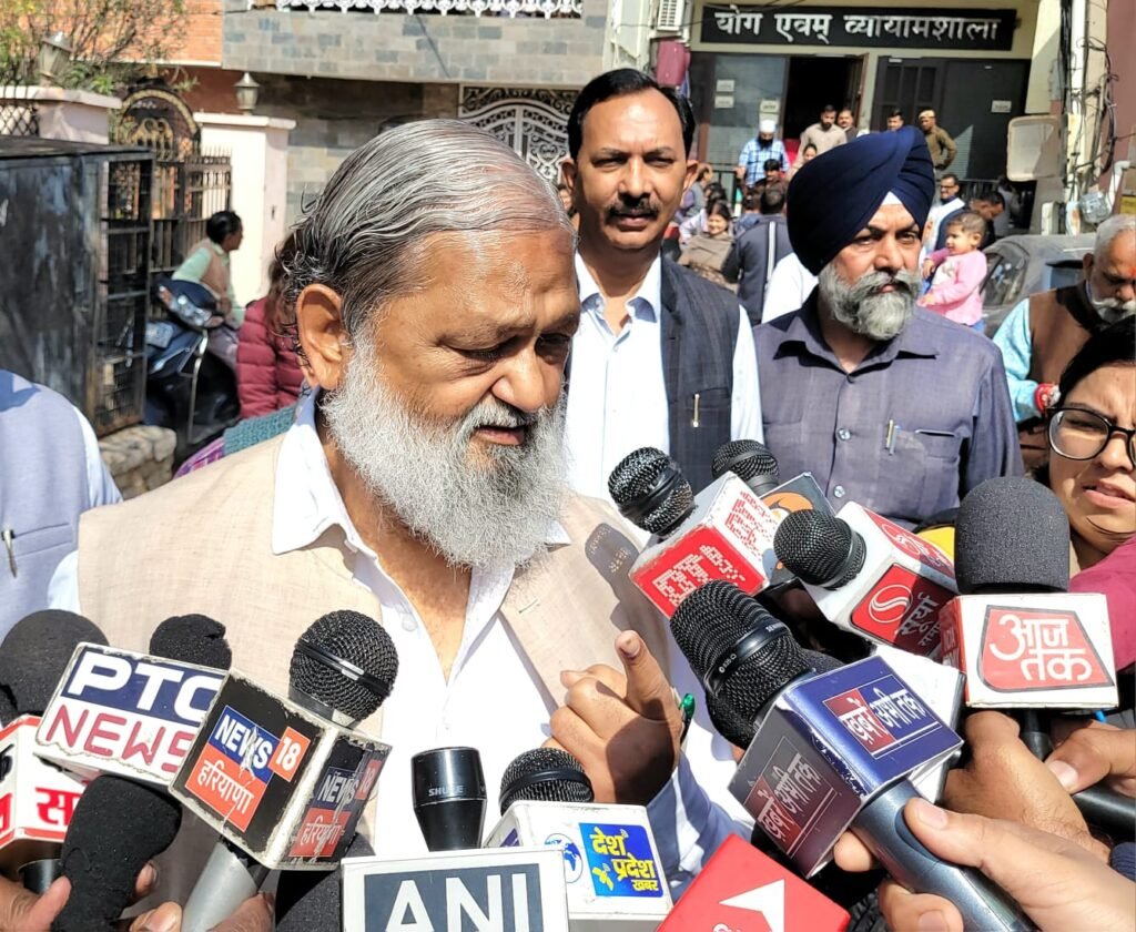 बजट सत्र के लिए हमारी पार्टी और सरकार तैयार, हमारे पास बताने के लिए बहुत कुछ, मगर विपक्ष के पास पूछने के लिए कोई मुद्दा नहीं : ऊर्जा, परिवहन एवं श्रम मंत्री अनिल विज