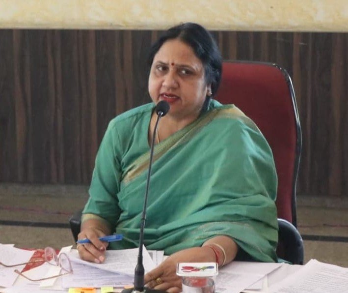 सबके सहयोग से बनेगा शहर नंबर वन : मेयर सुमन बहमनी
