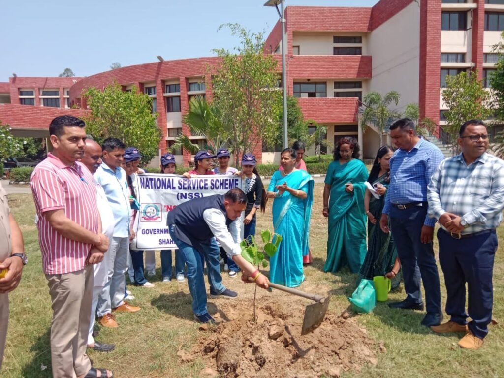 शिक्षा ही महिला सशक्तिकरण की कुंजी है-डॉ. पवन सैनी।