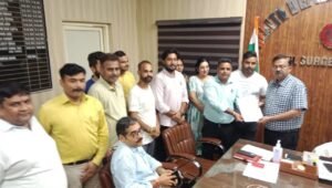वेतन न मिलने से नाराज़ NHM कर्मचारी, मुख्यमंत्री के नाम सौंपा ज्ञापन – 9 अगस्त तक समाधान नहीं तो काली राखी बांध करेंगे विरोध